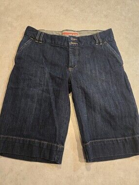 GAP Women's Shorts - Size 8